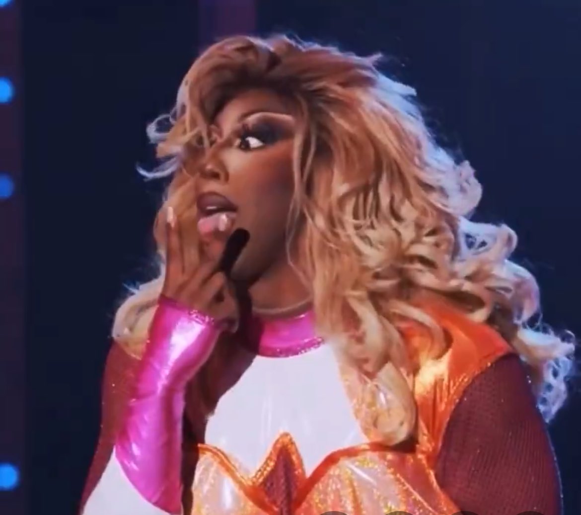 stardustsang's tweet photo. lalaparuza really was for the lesbians huh #DragRace https://t.co/OEKA4jsffL