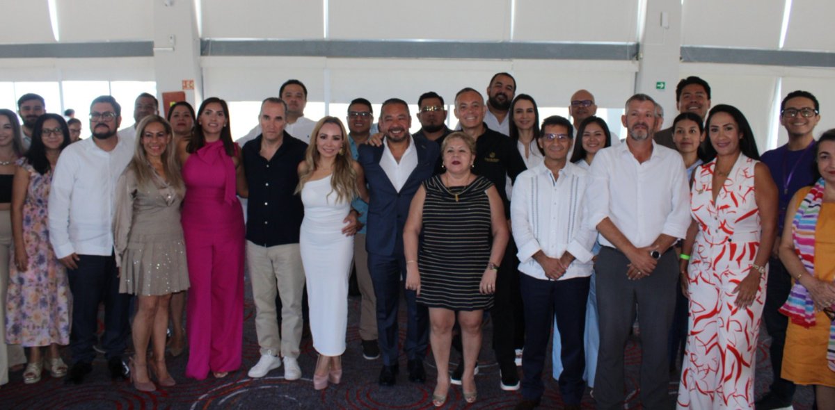 Agradezco a @empresariosporqroo la invitación a su reunión, en la cual tuve la oportunidad de escuchar las inquietudes de sus integrantes respecto a la impartición de justicia. Asimismo, expuse mis propuestas como candidato a Juez Federal Laboral.