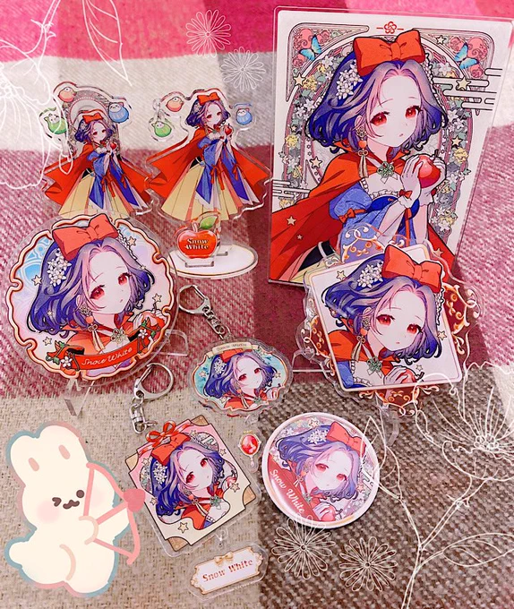 白雪姫ちゃんグッズガチャキング様コラボにて描き下ろしたイラストです!限定グッズですのでぜひゲットして頂けたら幸いです 