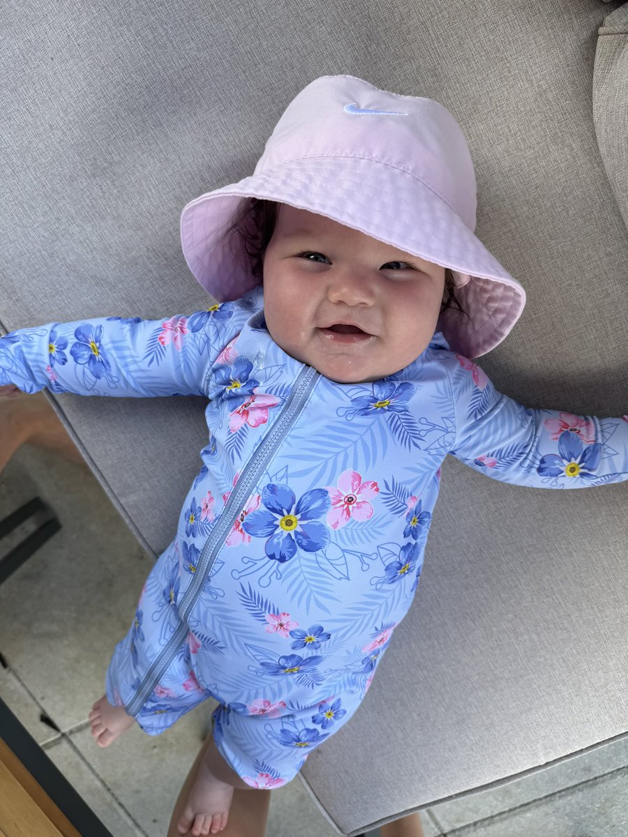 Bailey Stoken tweet media