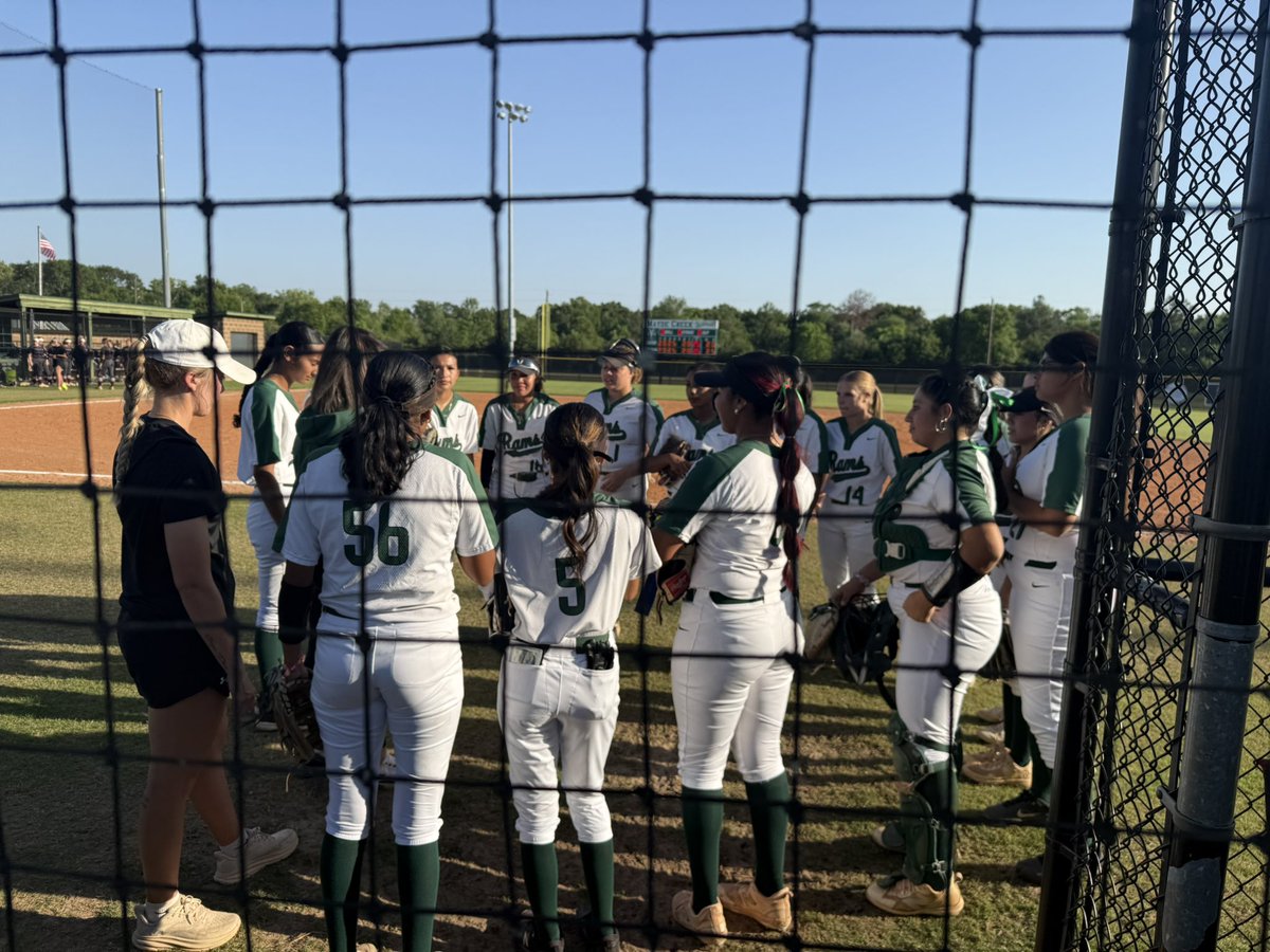 Lizzie Herring (@lherring_mchs) on Twitter photo SENIOR NIGHT for softball!! The Class of 2025 has represented <a href="/MCHSramSB/">Mayde Creek Softball</a> well!! SENIOR NIGHT for softball!! The Class of 2025 has represented <a href="/MCHSramSB/">Mayde Creek Softball</a> well!!
