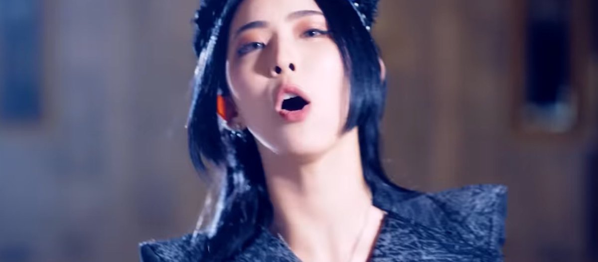 MisaMaidChuck1's tweet photo. Hello!   And welcome to #SaikiSaturday  #bandmaid @saiki_bandmaid #IceQueen #NiceQueen #OurQueen #SpikySaiki #ForbiddenTale #MatchlessGum #Daydreaming #Hate #Corallium #Magie 🥰🥰🍷⚾️🎤🎼🎹🚄💙💙💞💞☮️❤️‍🔥 We love you Sai-chan!!! https://t.co/IbmHAExaWB