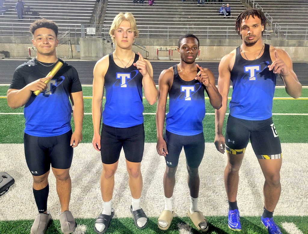papiosouth's tweet photo. School Record Alert!! Congratulations to @DerekJones_2 @loganarch07 @KamarionGreen3 @KenyannHunt2007 https://t.co/tHJVfPHMwC