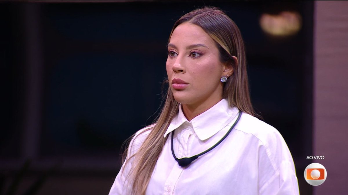 poIemizei's tweet photo. ATENÇÃO: CURTA  AQUI SE VOCÊ É FORA  RENATA 

#BBB25          #ForaRenata https://t.co/FZ7HqA0JbA
