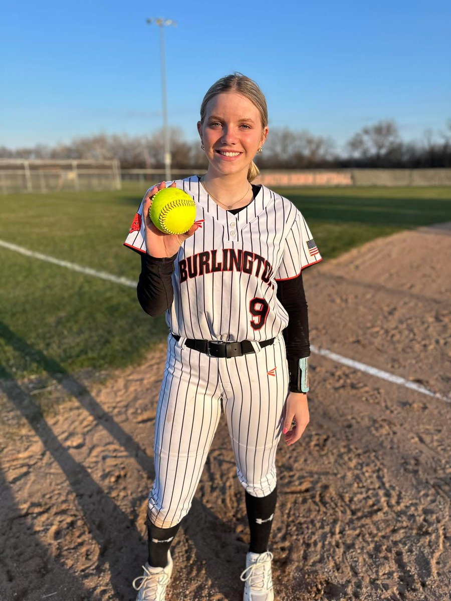 A solid 6-4 win tonight over Lake Geneva Badger. A BIG RBI from Emma Church in the 4th to tie the game, and <a href="/EmersynB29/">Emersyn Biedrzycki</a> FIRST HOMERUN of the season! These girls worked hard as a team tonight and it showed. 

Varsity has a triangular tomorrow with a game at 9 am and 2 pm.