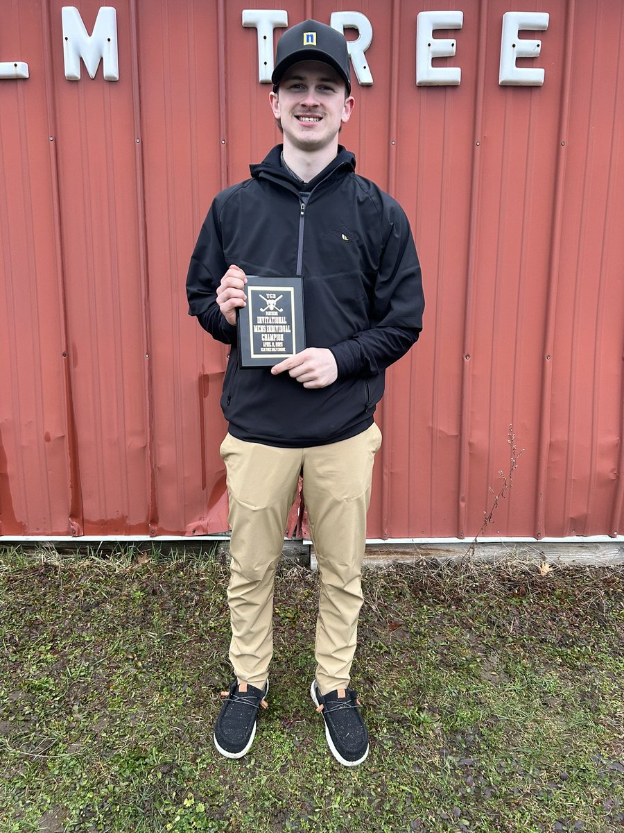 <a href="/NCThunderwolves/">SUNY Niagara Thunderwolves</a> Golf starts the season with a huge Win! Breaking the <a href="/NJCAAReg3/">NJCAA REGION 3</a> Single Round Team Scoring Record shooting 291.
Firkins 71 Medalist
Rodriguez 72 2nd
Kates 73 3rd 
Graham 75 T4
Swiech 77 T7
Gagliardi 79 
Genewick 88
Kolbe 97 
50th Career Win for <a href="/CoachOleski/">Matthew Oleski</a>