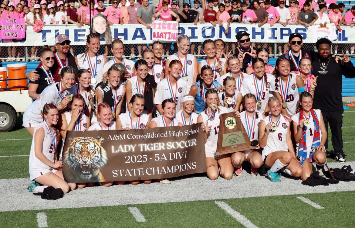ashtyn_magnuson's tweet photo. WE ARE STATE CHAMPIONS!!
I am so proud of this team and our undefeated record!! https://t.co/9GkuruE5IM