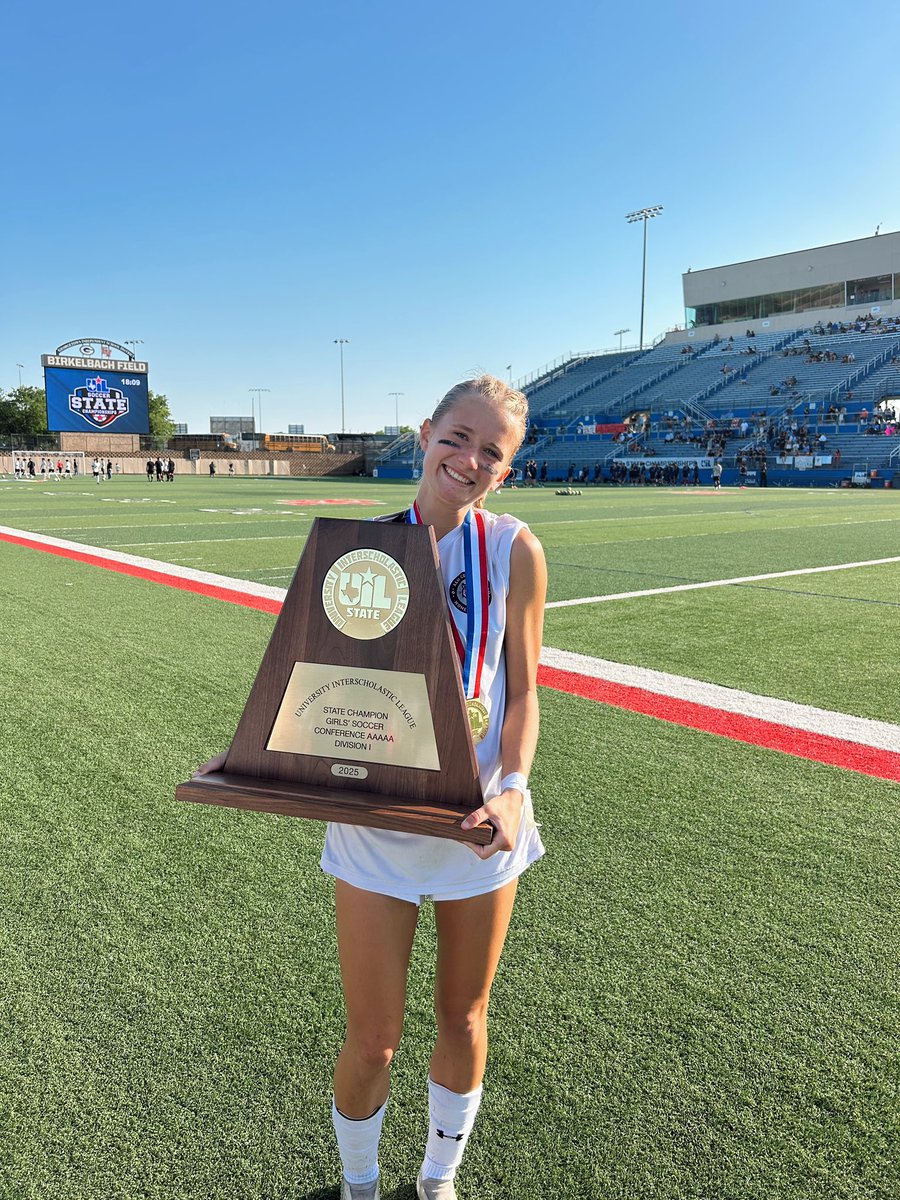 ashtyn_magnuson's tweet photo. WE ARE STATE CHAMPIONS!!
I am so proud of this team and our undefeated record!! https://t.co/9GkuruE5IM
