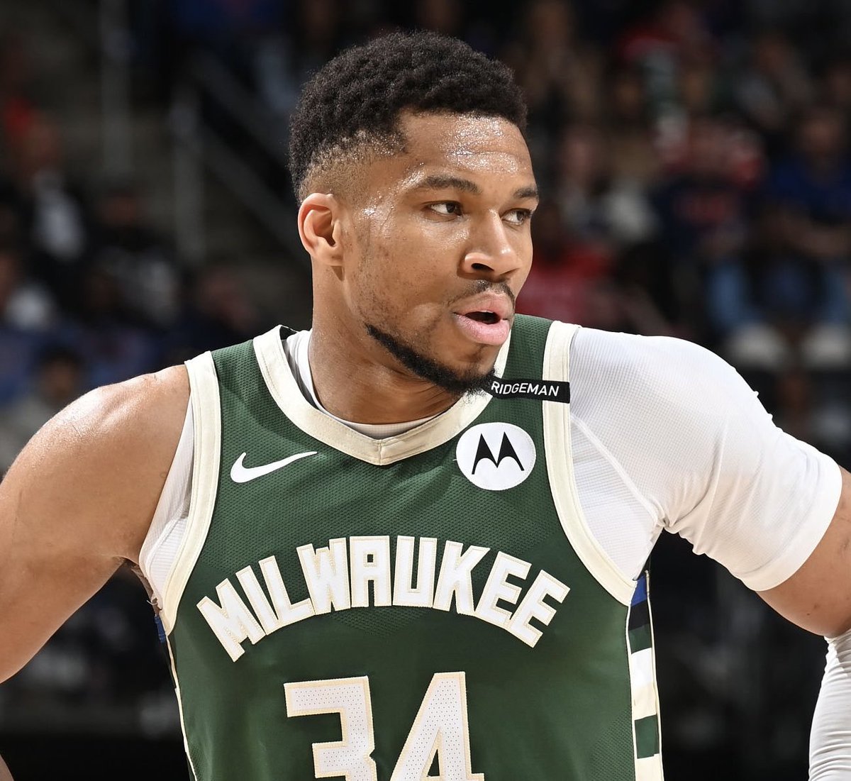 PolymarketHoops's tweet photo. Giannis Antetokounmpo this season:

30.4 PPG
11.9 RPG
6.5 APG
60.1% FG

His 2nd straight season averaging 30+ PPG on 60%+ FG — the rest of the NBA has none. https://t.co/LqThTM7wfq