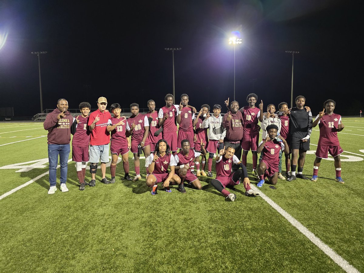 Columbia Caps tweet media