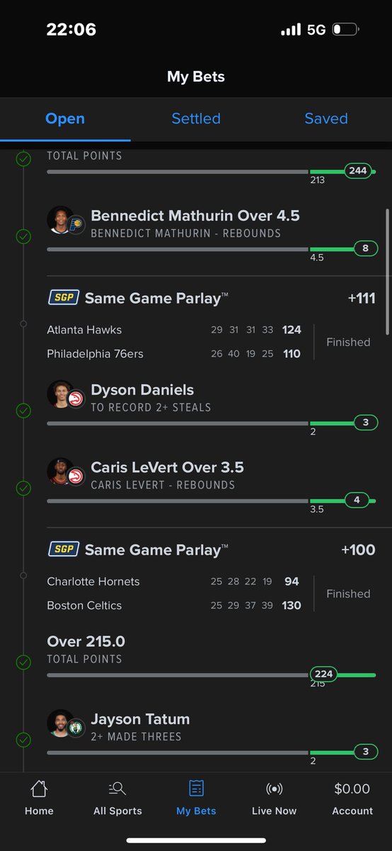 Ffernand31's tweet photo. @FDSportsbook I am going to delete this app. It goes from not giving you the option to cash out the first 3 quarters of a basketball ball game. To giving you the option but not letting you cash out on the 4th quarter. https://t.co/3McKuLNQwH