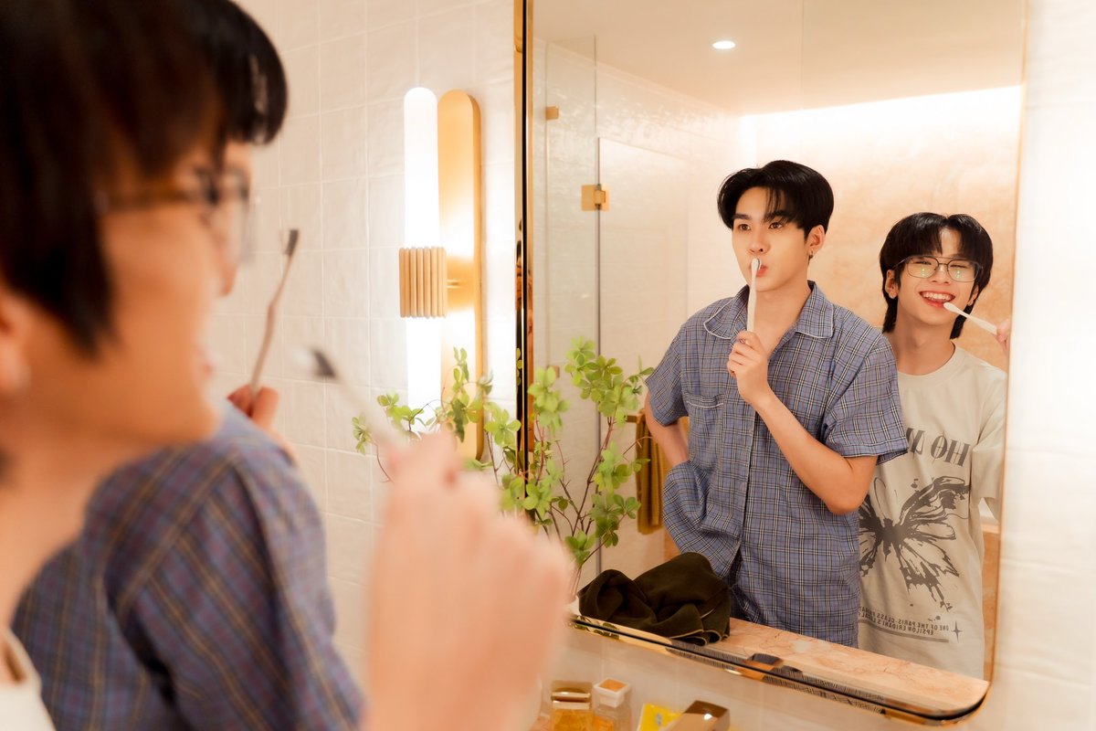 ตามดู Morning Routine จากการสังเกตการณ์ 👀 บอกเลยว่า #อู่อู๋เซฟ เสิร์ฟความหวานกันตลอด จบการรายงานค่ะ 🕵️​

ใช้ชีวิตทั้งวันด้วยสิ่งอำนวยความสะดวกแบบครบจบอย่าง #อู่อู๋เซฟ ได้ที่ The Standard Residences Hua Hin https://t.co/kUX9D7OagO

#SansirixAuauSave #แสนสิริถิ่นพี่หนูชอบ #LookAround #Auautnp #savewrg #AuauSave #Sansiri #domunditv