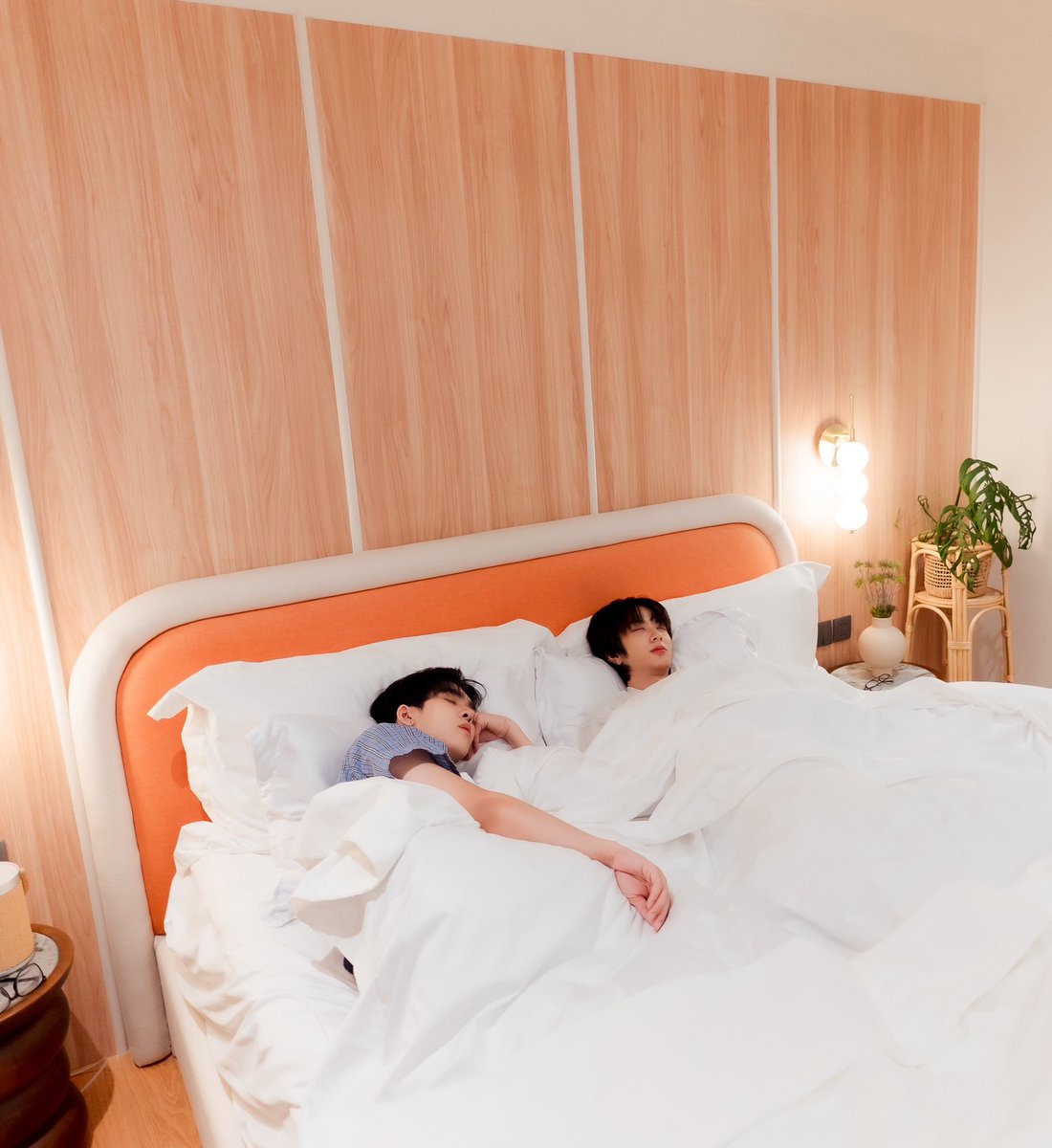 ตามดู Morning Routine จากการสังเกตการณ์ 👀 บอกเลยว่า #อู่อู๋เซฟ เสิร์ฟความหวานกันตลอด จบการรายงานค่ะ 🕵️​

ใช้ชีวิตทั้งวันด้วยสิ่งอำนวยความสะดวกแบบครบจบอย่าง #อู่อู๋เซฟ ได้ที่ The Standard Residences Hua Hin https://t.co/kUX9D7OagO

#SansirixAuauSave #แสนสิริถิ่นพี่หนูชอบ #LookAround #Auautnp #savewrg #AuauSave #Sansiri #domunditv