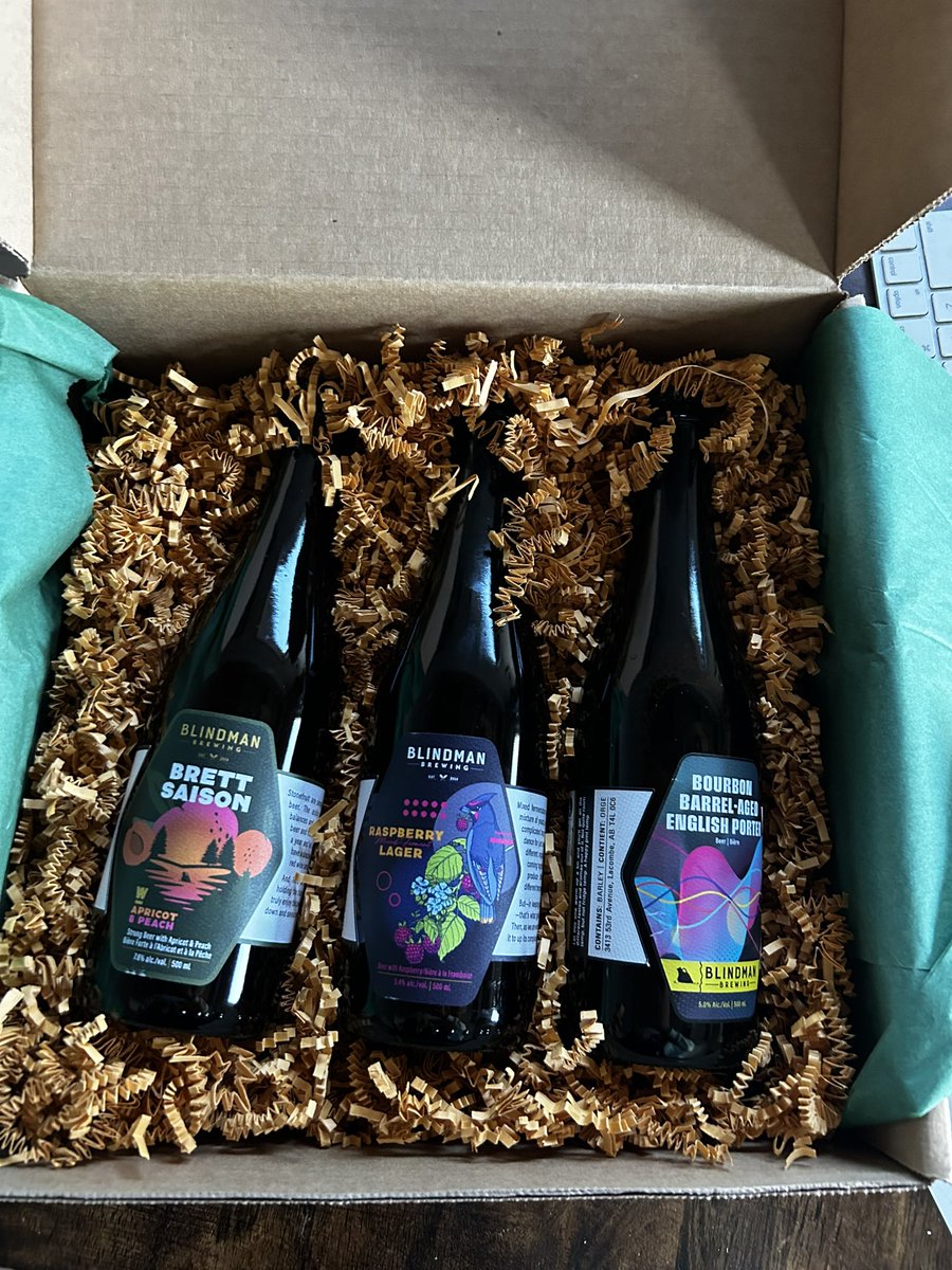 Friday’s slap. 
Bières de Coupage Friday’s from <a href="/blindmanbrewery/">Blindman Brewing</a> fucking slap you in the mouth….so good. 
So good. Sooooo gooooood!!