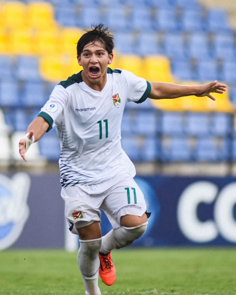 KarlaGareca's tweet photo. TRAS 39 AÑOS BOLIVIA JUGARÁ UN MUNDIAL JUVENIL 
La Selección Boliviana Sub 17 hizo historia en el Sudamericano de la categoría, tras vencer por la mínima a Ecuador, y así obtuvo el último  cupo de Conmebol y clasificó a la Copa del Mundo Sub17 que se jugará en Qatar. https://t.co/B9KkpuJkcF