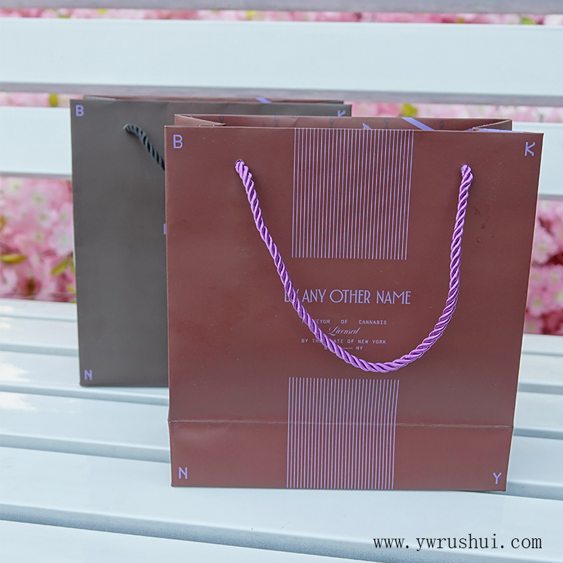 ywrushui's tweet photo. Custom Made with Your Own Logo Paper Shopping Bag Paper Gift Bag Paper Bags with Handles

#Paperbags #Papergiftbag #Papershoppingbag https://t.co/7rMcq5iCXQ