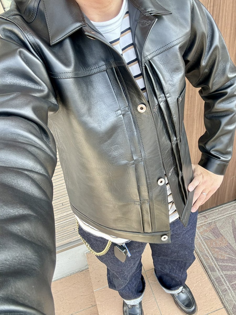 toshi8211_tw's tweet photo. 今日はブラッククローンダイクのハンツマン2015🥾
長いのシーズンオフも間近。短靴の準備せねば…
🧥 #JELADO #44leather #大戦モデル
👕 #coen
👖 #JELADO #Supreme #55Denim #SILVERTAG #XXモデル
🥾 #redwing #Huntsman #2015 https://t.co/Z3fcDrf0YQ