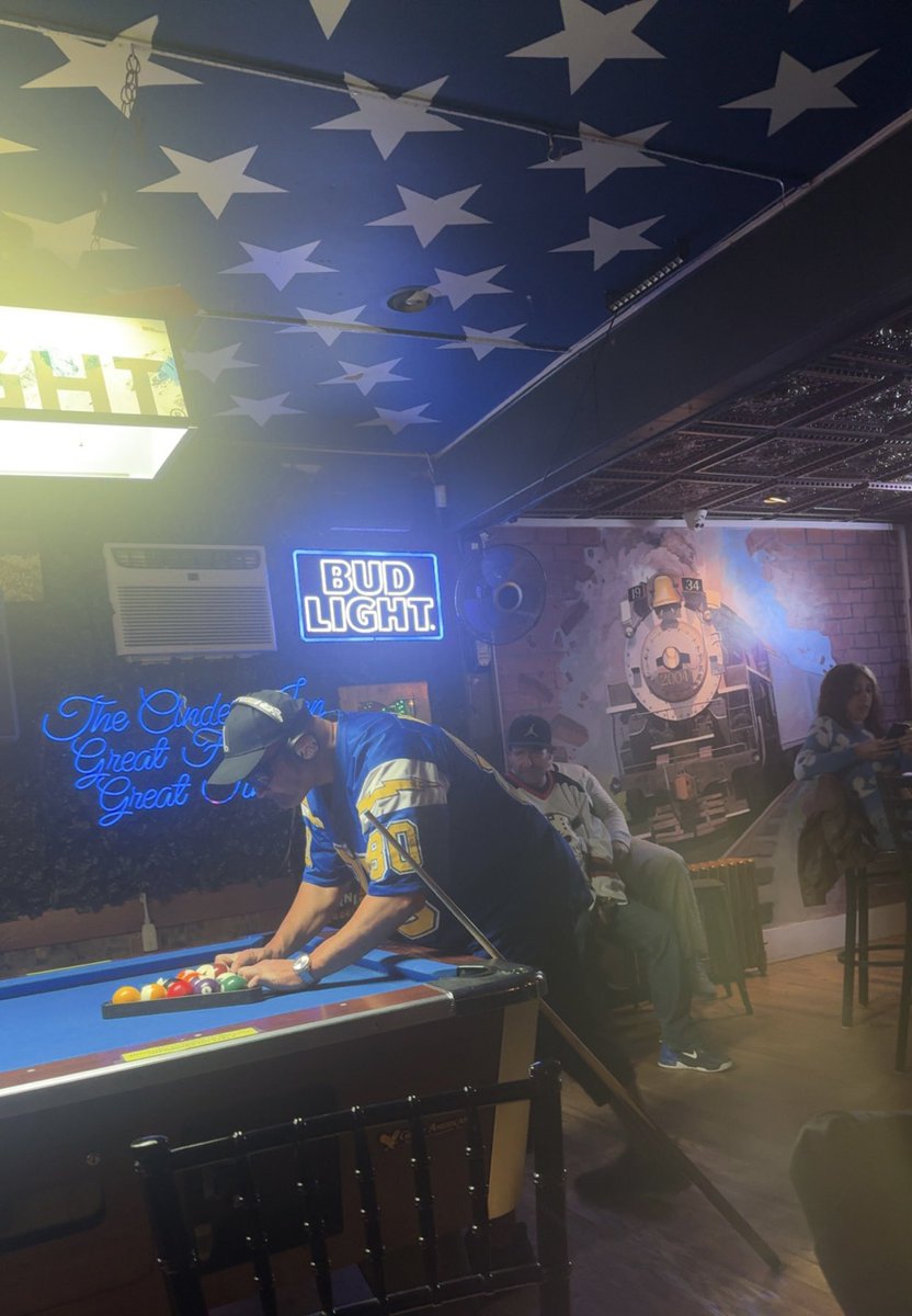 Superbasedted's tweet image. Ball knower #Watchthefuckout