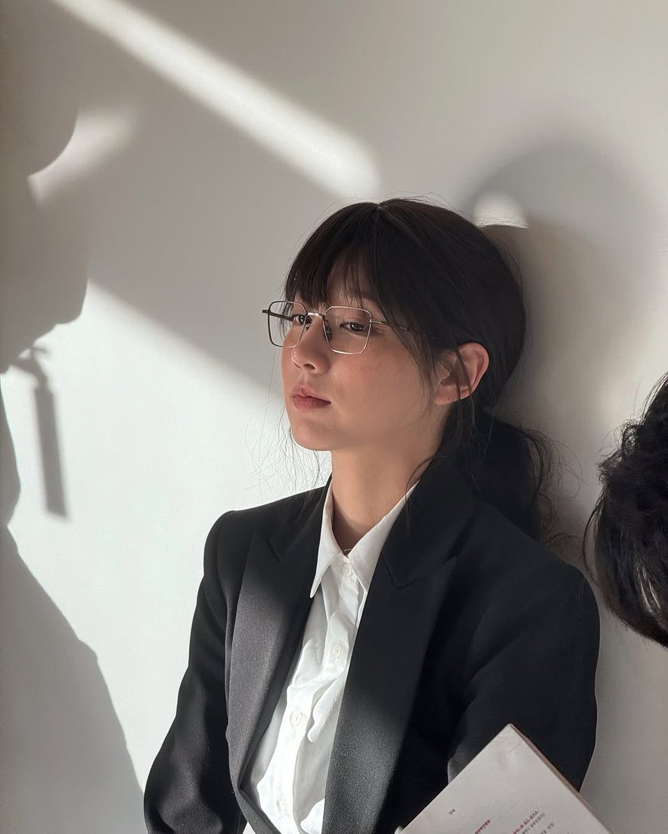 Luvydvy's tweet photo. 🤓 https://t.co/IKdgwD4PQ0