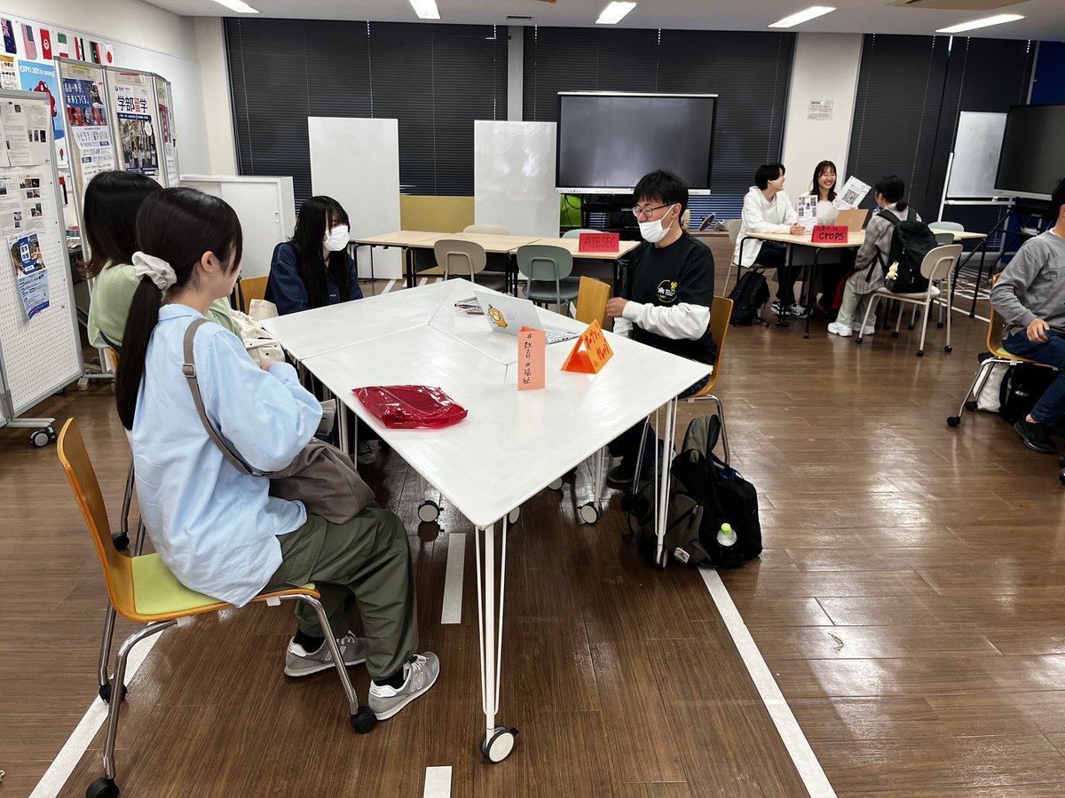 OpenOpu's tweet photo. @杉本キャンパス グローバルビレッジ（全学共通棟8号館1階）

12:30まで合同説明会でブース出してます！
ぜひ来てね！！

#春からOMU
#春からomu 
#春からハム大
#オープンカレッジ https://t.co/8XKhr6EEEW