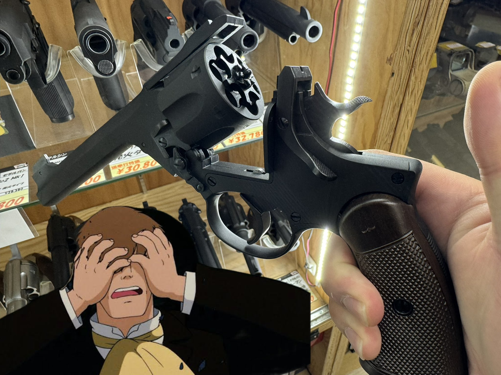 値下げ対応中♪マルシン　エンフィールドリボルバー　ムスカ大佐銃 値下げ対応中♪マルシン エンフィールドリボルバー ムスカ大佐銃