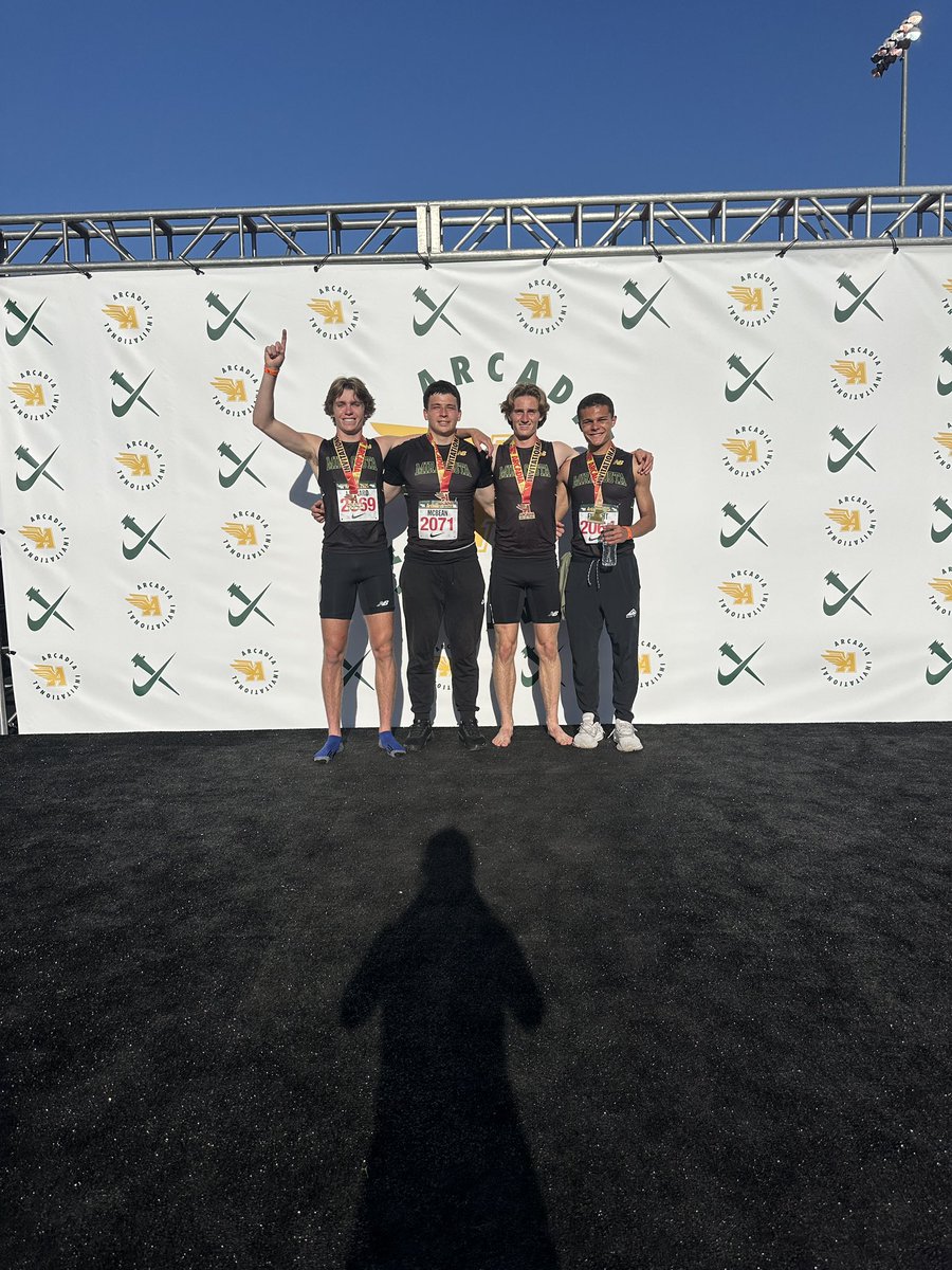 LukeLeonard's tweet photo. 4th leg in Arcadia Boys 4x2 Rated champions 1:26.71🏝️
6th in the state 
Just wait until the 4x1 tomorrow https://t.co/GKSNoenS6F