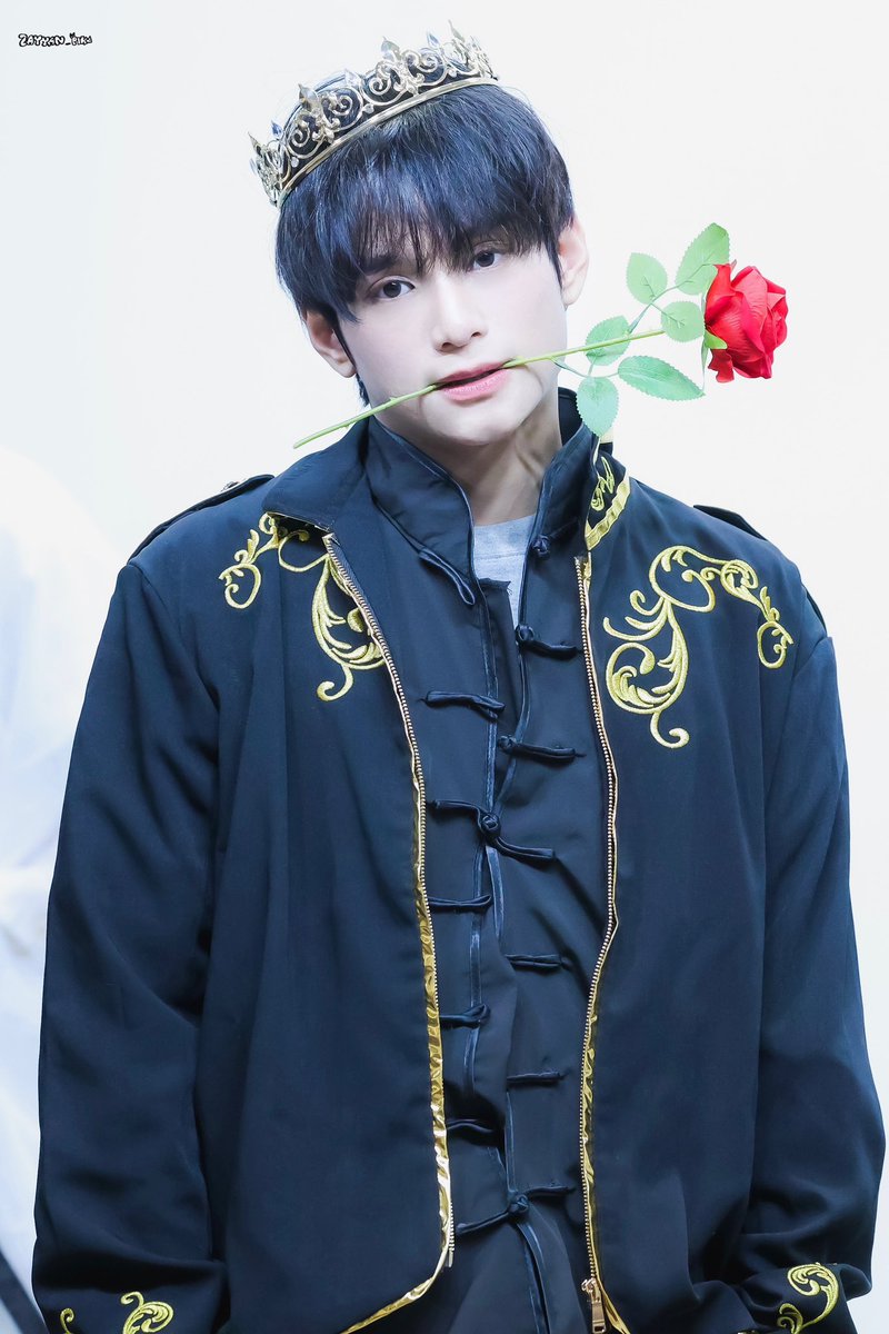 zayyan_pika's tweet photo. 250330 HQ

왕자님👑🌹

#XODIAC #소디엑  #ZAYYAN #자얀  #ZAYYAN_PIKA_power https://t.co/YyZ4mIko1A