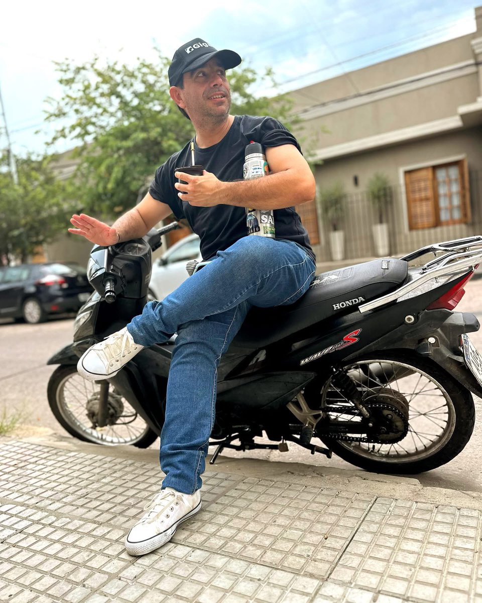 Seba_Goya's tweet photo. “Que cuando mires atrás, te llenes de satisfacción y orgullo. ✨💫        #Crecimiento #Gratitud” https://t.co/ObowGcfoaH