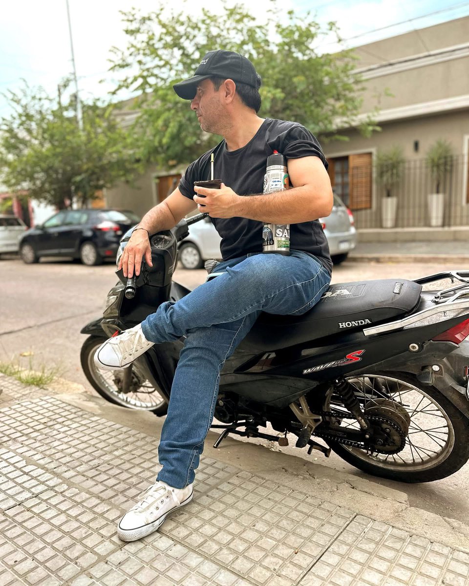 Seba_Goya's tweet photo. “Que cuando mires atrás, te llenes de satisfacción y orgullo. ✨💫        #Crecimiento #Gratitud” https://t.co/ObowGcfoaH
