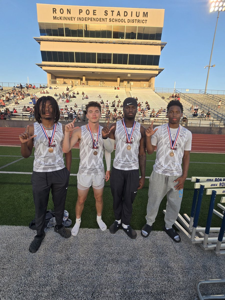 lhscc_track's tweet photo. Brought home some hardware in the 4x2 relay at Area.  Heading to regionals. Proud of these young men. 

Zack Waller - Dylan Davis -
David Layton- AJ Erwin 
@LewisvilleHS @LHSFball https://t.co/6KSm4VecHK