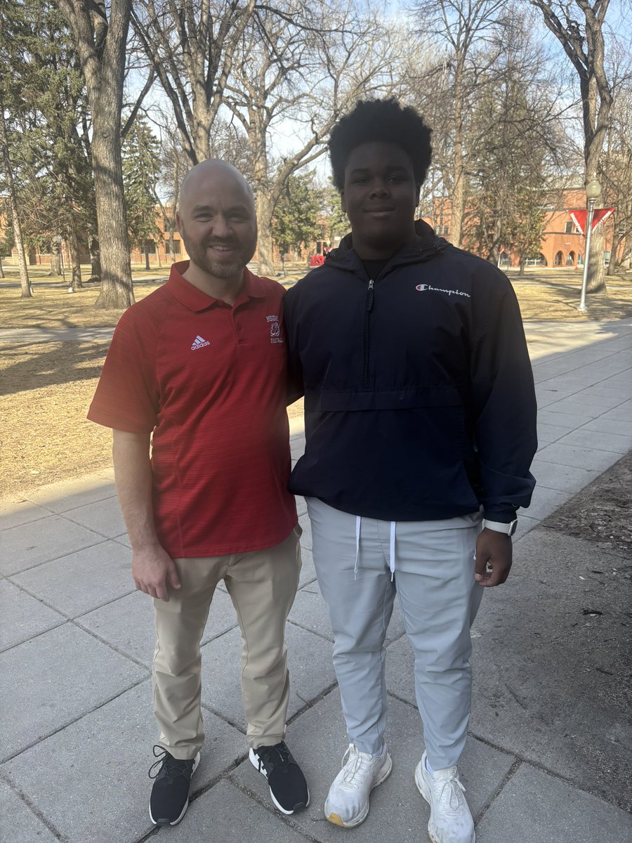 MuilenburgMiles's tweet photo. Thank you @coachjcurrier, @CoachLaqua and @msum_football for having me out I had a great time can’t wait be back @Coach_JNorris @MrMack53215 @MJ_NFLDraft @PrepRedzoneWI https://t.co/BnvIY0om6q
