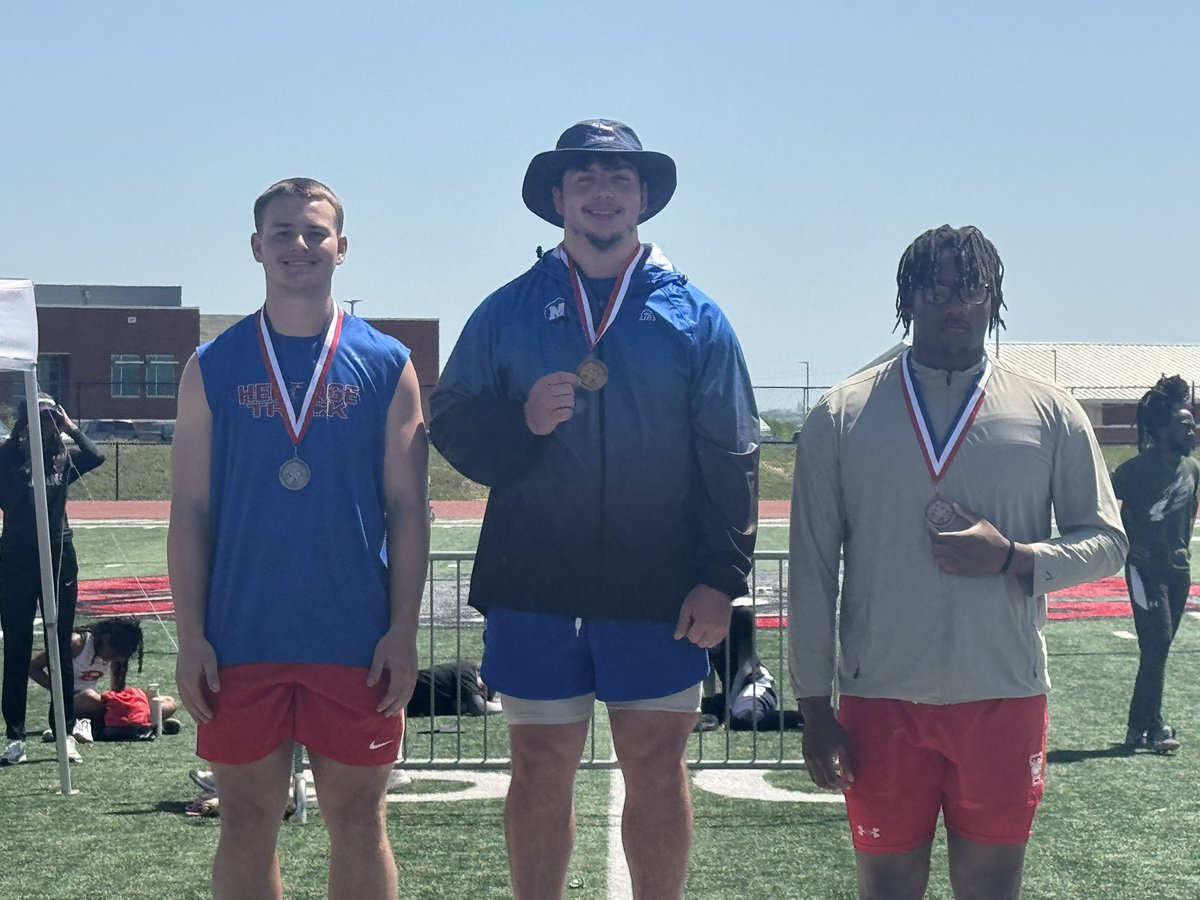 Owen_Menicucci's tweet image. Advancing to Regionals with a second place finish in Shotput🥈

Had a great day in Shotput at the Area meet Broke my own 🚨SCHOOL RECORD🚨with a new 🚨PR🚨 of 
51’ 4.5”

Class of 2028
Freshman 

@coachbcrouse @MISD_Athletics @mhhstrack #shotput #Freshman #trackandfield