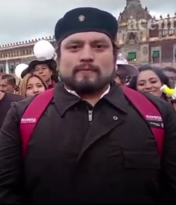 Becka4T's tweet photo. @Emperathore @armentapuebla_ @Palillo191 @AndarPueTlax @cemitadelcarmen @lilith37600375 Aquí está su hijo no reconocido de #AlejandroArmenta 🤣🤣 chequen la #Boina https://t.co/P0yigcO7L3