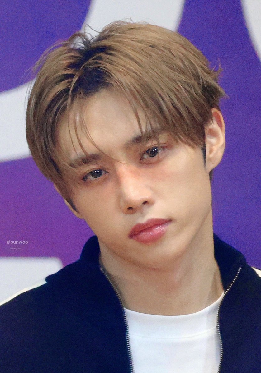 ddun_shine's tweet photo. 🎂🎉🎁🥳🤎☀️
#더보이즈 #선우
#THEBOYZ #SUNWOO https://t.co/XrzDKYEIJr