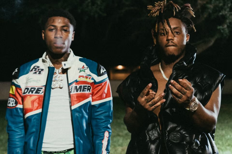 SaycheeseDGTL's tweet photo. Juice WRLD &amp; NBA YoungBoy's 'Bandit' has now surpassed 1 BILLION streams on Spotify 

Its NBA YoungBoy first ever song to achieve this milestone https://t.co/xsQ3uaU7Ai