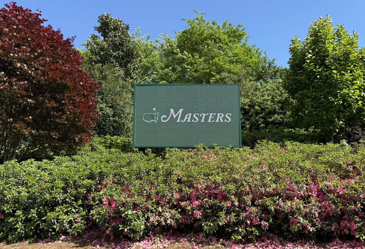 DaveDShelfSide💙🌺⛳️🌺 (@daved250) on Twitter photo Friday was amazing @themasters <a href="/TheMasters/">The Masters</a>Gnome
Who’ll now go on and win the much coveted #GreenJacket ? 🌸🌺🌼⛳️ Friday was amazing @themasters <a href="/TheMasters/">The Masters</a>Gnome
Who’ll now go on and win the much coveted #GreenJacket ? 🌸🌺🌼⛳️
