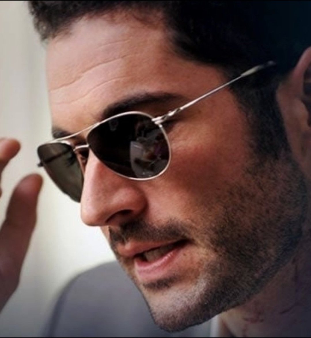 Deckerstarfan80's tweet photo. #DrRush in the house #TomEllis ❤️😍 wish you a great Saturday https://t.co/7694CSlasA