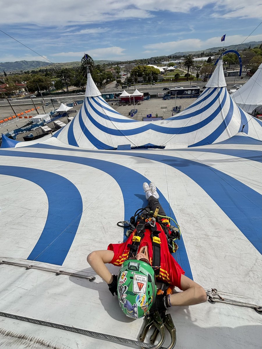 messcellany's tweet image. Big Top chillin’ in San José!🇺🇸@Cirque #ECHOCirque #CirqueDuSoleil