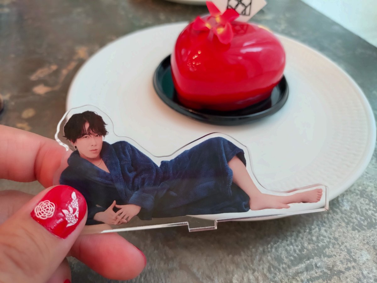 昨日はおめでとう🎉ありがとうございました🥹
友達とネモフィラとチューリップ撮ったり
美味しいおしゃれなケーキ食べました\♡/
(ケーキ他界隈の推しでごめんだけど🤣笑)
年齢にとらわれず挑戦の日々自由に生きる✌️