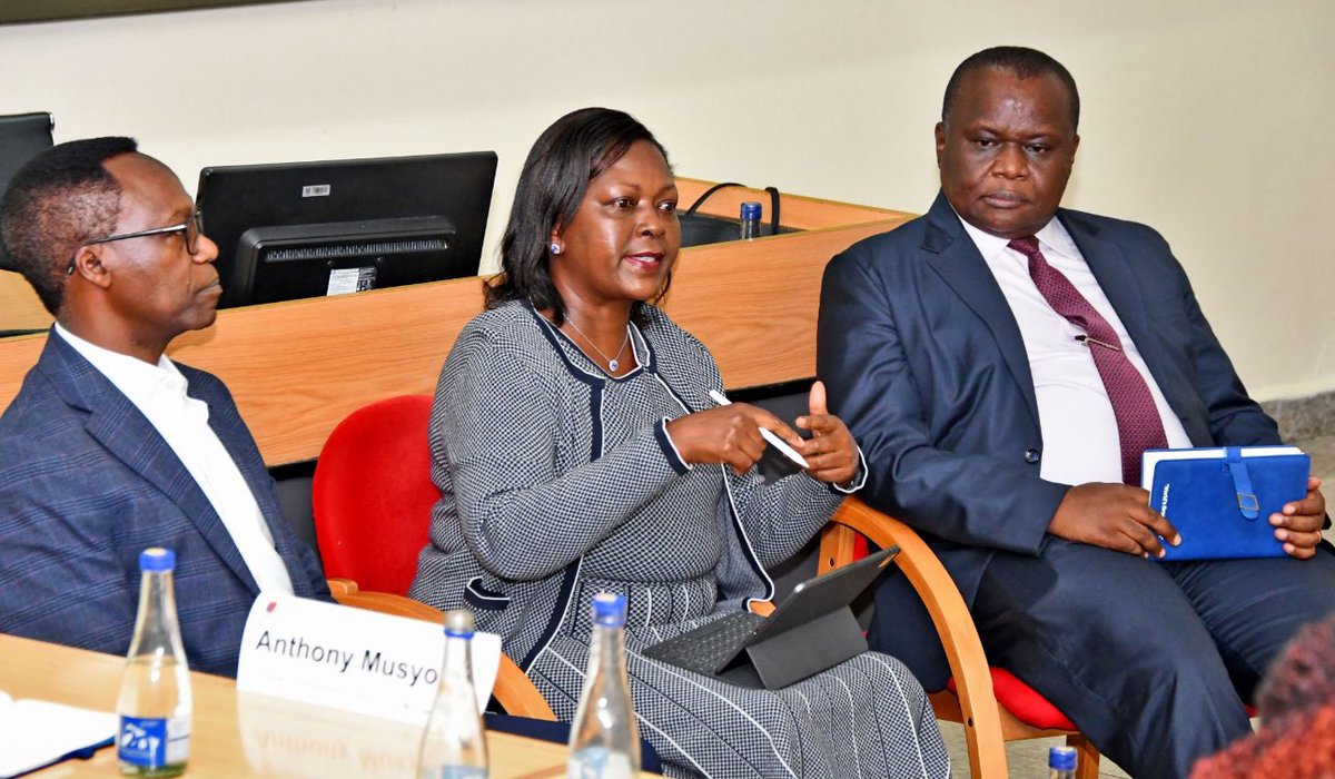 MativoMJohn's tweet photo. It was a great privilege and honor to participate in the @SBSKenya #CEORoundtable Advanced Management Programme #AMP panel
I was honored to share the stage with John Gachora, Group MD at NCBA Group & Mary Wamae, former Group Executive Director of Equity Group Holdings Plc. https://t.co/6yz6Fqr4Ee
