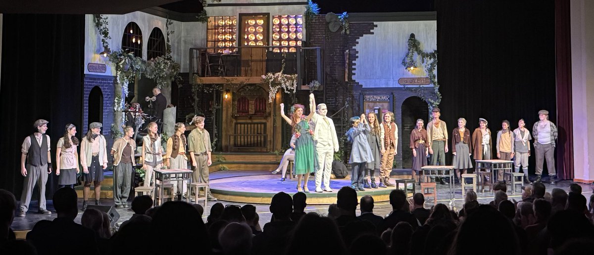 mjm_millerm's tweet photo. Incredible show! Congratulations to the cast, crew, pit, and directors! https://t.co/rXJ43bVhC9