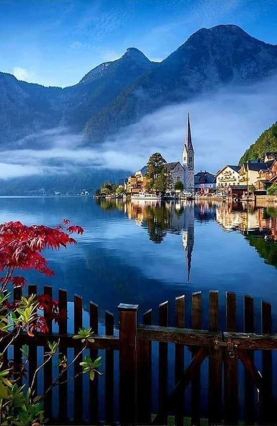 Lovely Place ˜Hallstatt,
