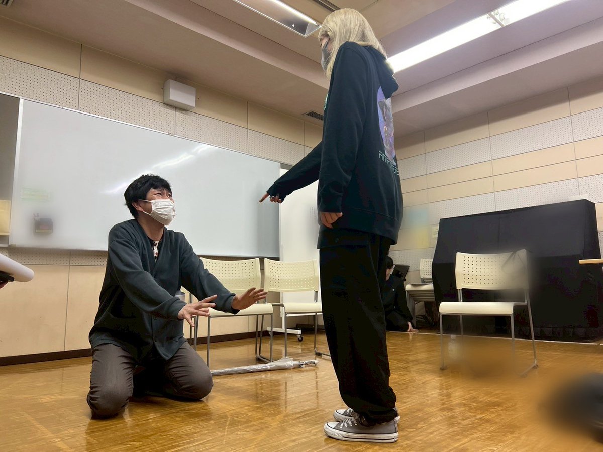 uogin's tweet photo. #番外LOSER 本日はビジュアル撮影でございます

鼻毛も切ったった！(。´Д⊂)
花粉に対して防御力ゼロ！
負けないど！

高橋２号予約フォーム
https://t.co/nh2mSWhWSA https://t.co/jIwwYHEGdw