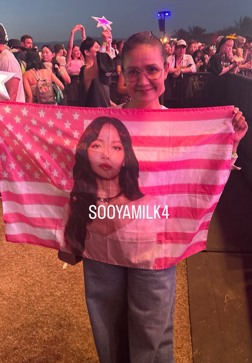 angelisapinks_'s tweet photo. Por siempre su fan #1 🥹

THAICONIC LISA COACHELLA 
#LISACHELLA #Coachella2025 https://t.co/WYEzeTX16m