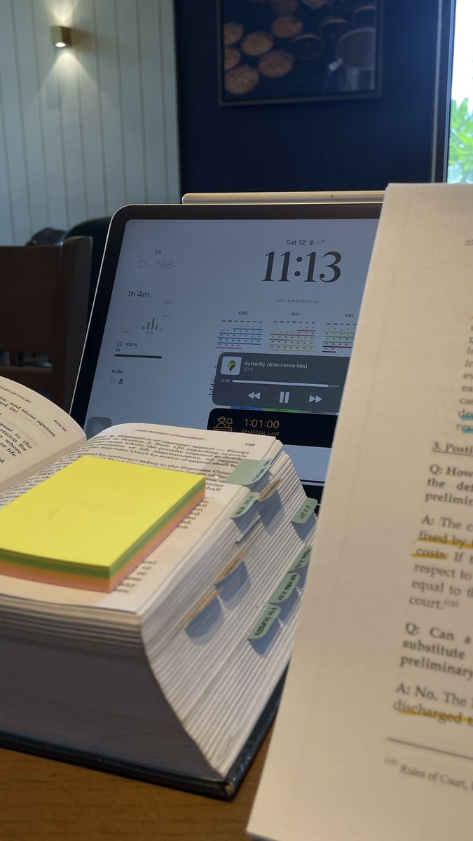 cesstwt_'s tweet image. Today’s the D1 but here i am slowly fulfilling my dreams… soon with you all, ot7 💌