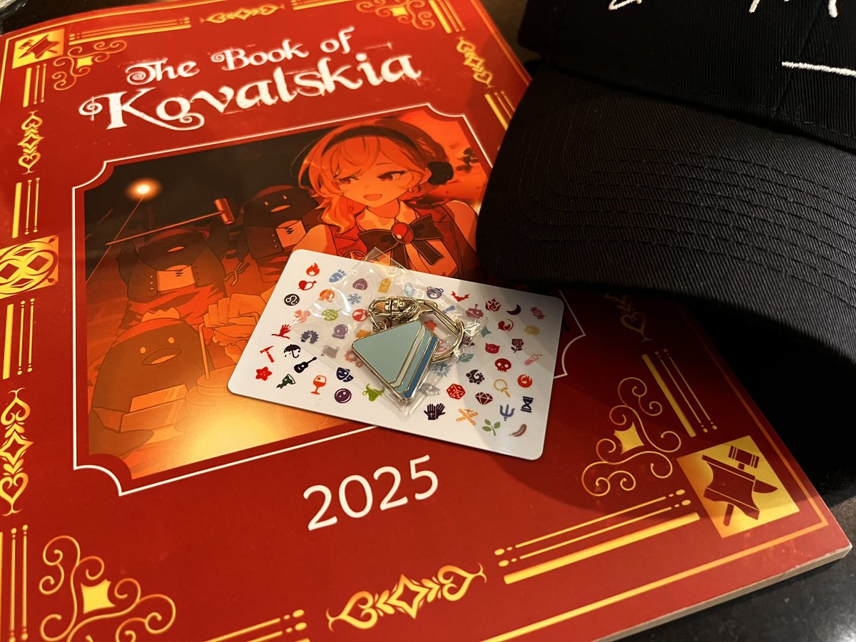 K_KProject0830's tweet photo. <notice>
Cover gave us a logo keychain as a thank you for the project!!🙇♀️✨
*Classic ver.
As the representative, futomoY san(@ futomoY) will be in charge of storage and management🔨🫡
#Ka3volution
#K_Kproject2025
#holocheer https://t.co/rNSTJsRB0S