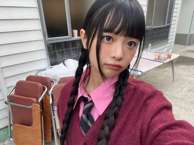 Hanini's tweet image. Saturday morning... mmm, where should I go? Or should I just crash at your place and steal your snacks? ^____&amp;lt; 🍫