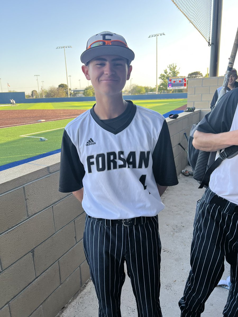 Buffaloes drop Tuesday’s game @ McCamey, then finish another week off strong with a 10-5 win @ Big Lake, that clinches a playoff spot!

Player Spotlight: Atticus Calvio covered what seemed to be the ENTIRE outfield and had a two run inside the parker to extend the Buffalo lead!