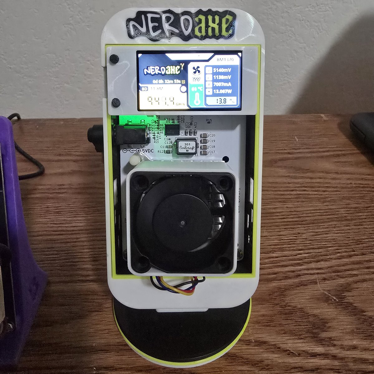 mondo313's tweet photo. The newest member of the #Bitaxe family! From @IxTechCrypto well done 👏👏👏  came out 🤌#GetABlockOrDieTrying #PlebMiner #TeamBitaxe #NerdAxe #NerdMiner #TeamNerdMiner #OnlyOpenSource https://t.co/Om64lF9mAg