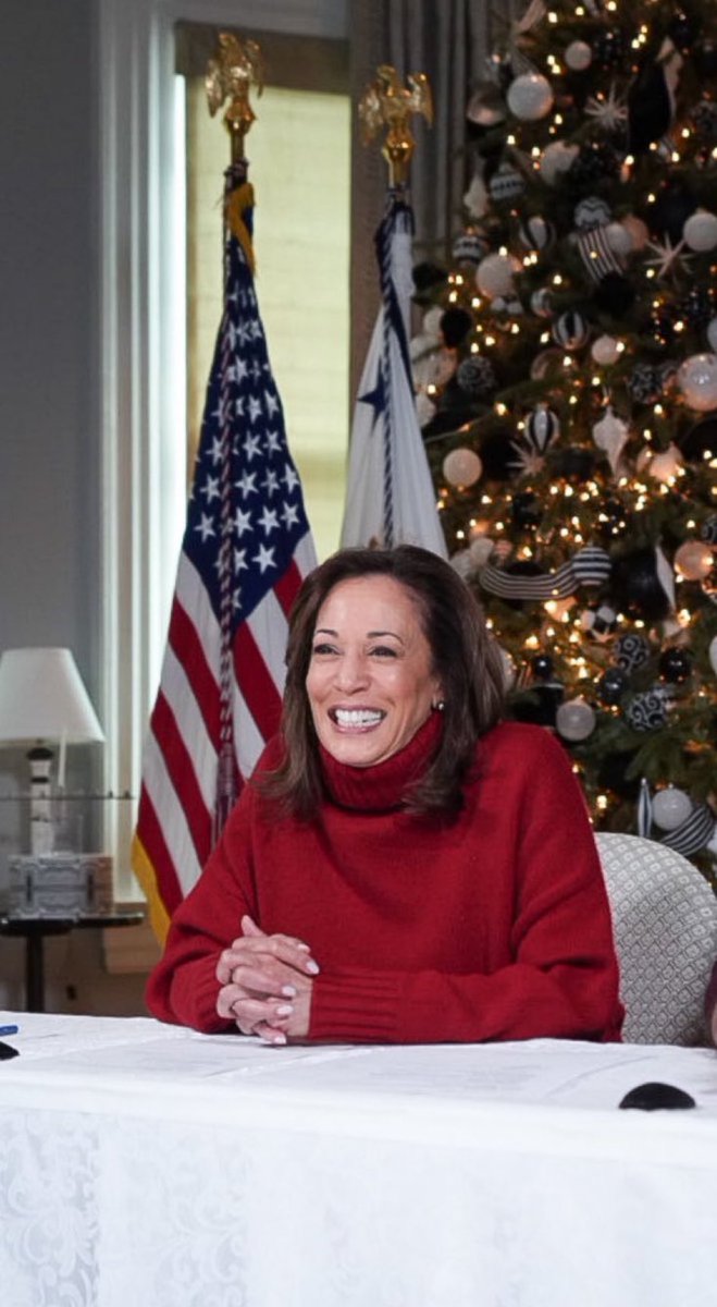 Fernand46357857's tweet photo. SHE SHOULD HAVE BEEN ELECTED https://t.co/zdrgMhGStd